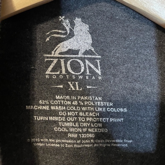 Zion Rootswear Johnny Cash ‘Man in Black’ tee szXL - Picture 4 of 4